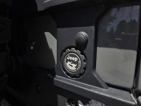 Used 2021 Jeep Wrangler Unlimited Rubicon w/ Xtreme Recon 35" Tire Package AWD/4WD image 38