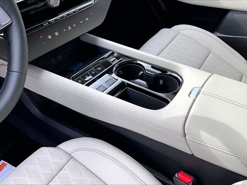 New 2026 Nissan Murano Platinum image 7