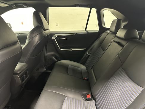 Used 2021 Toyota RAV4 XSE AWD/4WD image 31
