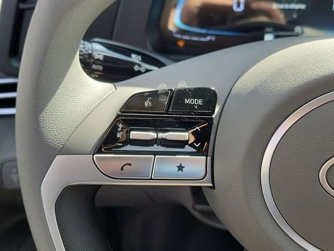 New 2026 Hyundai Elantra SE image 5