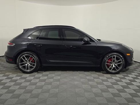 Certified 2022 Porsche Macan S AWD/4WD image 8