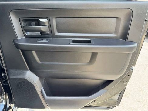 Used 2017 RAM 2500 Tradesman w/ Chrome Appearance Group AWD/4WD image 18