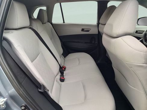 Used 2025 Toyota Corolla Cross L FWD image 29