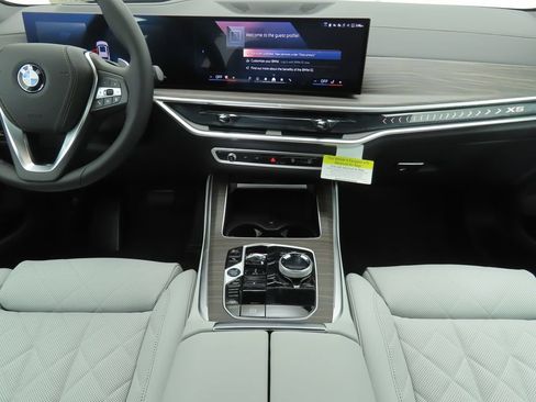 Used 2026 BMW X5 xDrive40i w/ Executive Package AWD/4WD image 14