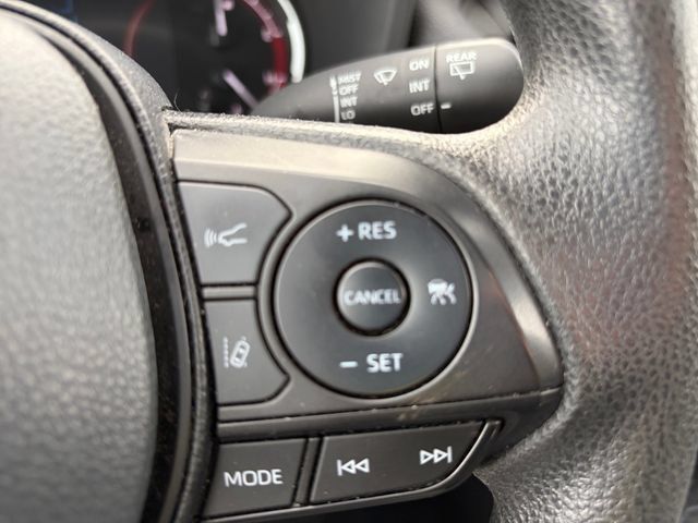 Used 2024 Toyota RAV4 LE AWD/4WD image 27