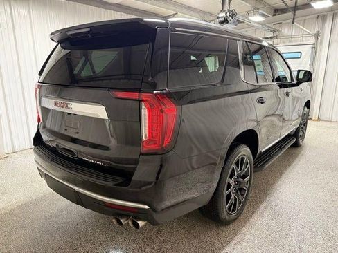 Used 2023 GMC Yukon Denali image 3