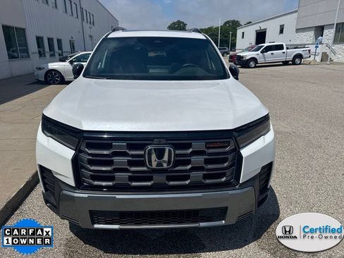 Certified 2026 Honda Pilot TrailSport image 2