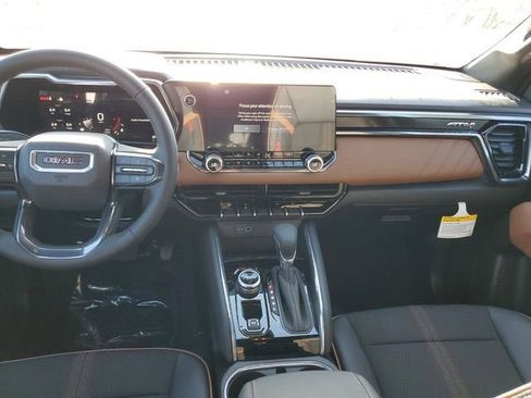 New 2026 GMC Canyon AT4 AWD/4WD image 14