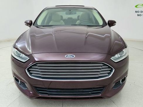 Used 2013 Ford Fusion SE FWD image 2