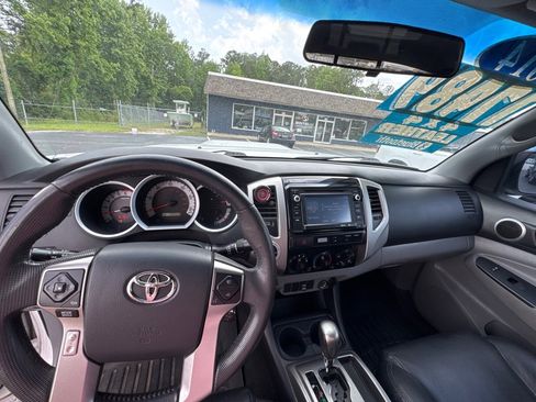 Used 2014 Toyota Tacoma 4x4 Double Cab w/ TRD Sport Package image 13