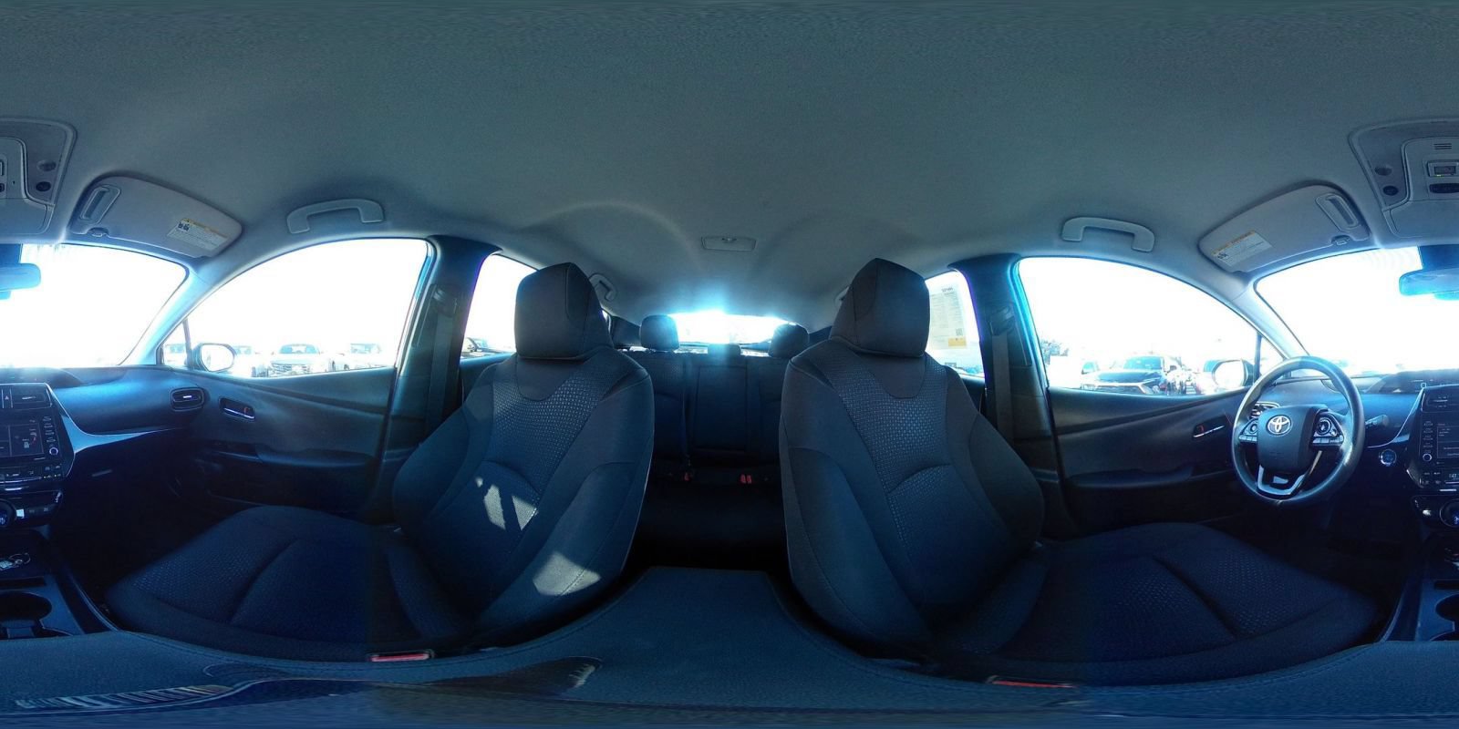 Used 2022 Toyota Prius LE FWD image 39