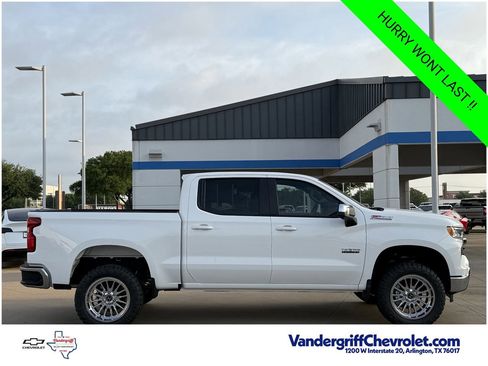 New 2026 Chevrolet Silverado 1500 LT w/ Texas Edition Plus AWD/4WD image 3