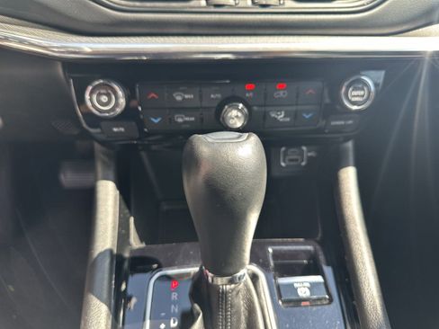 Used 2023 Jeep Compass Limited image 15