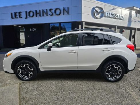 Used 2015 Subaru Crosstrek 2.0i Premium AWD/4WD image 2