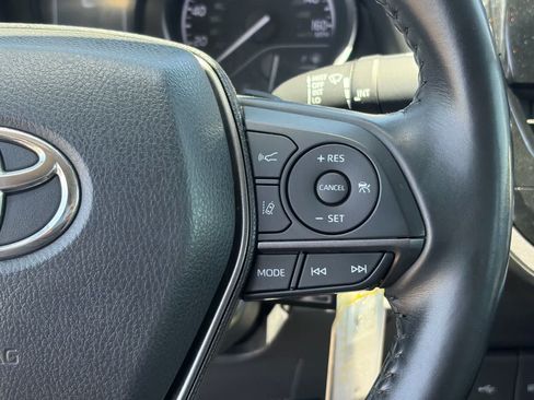 Used 2023 Toyota Camry SE FWD image 15