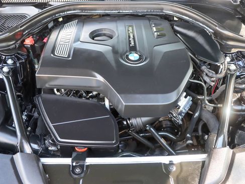Used 2018 BMW 530i w/ M Sport Package RWD image 43