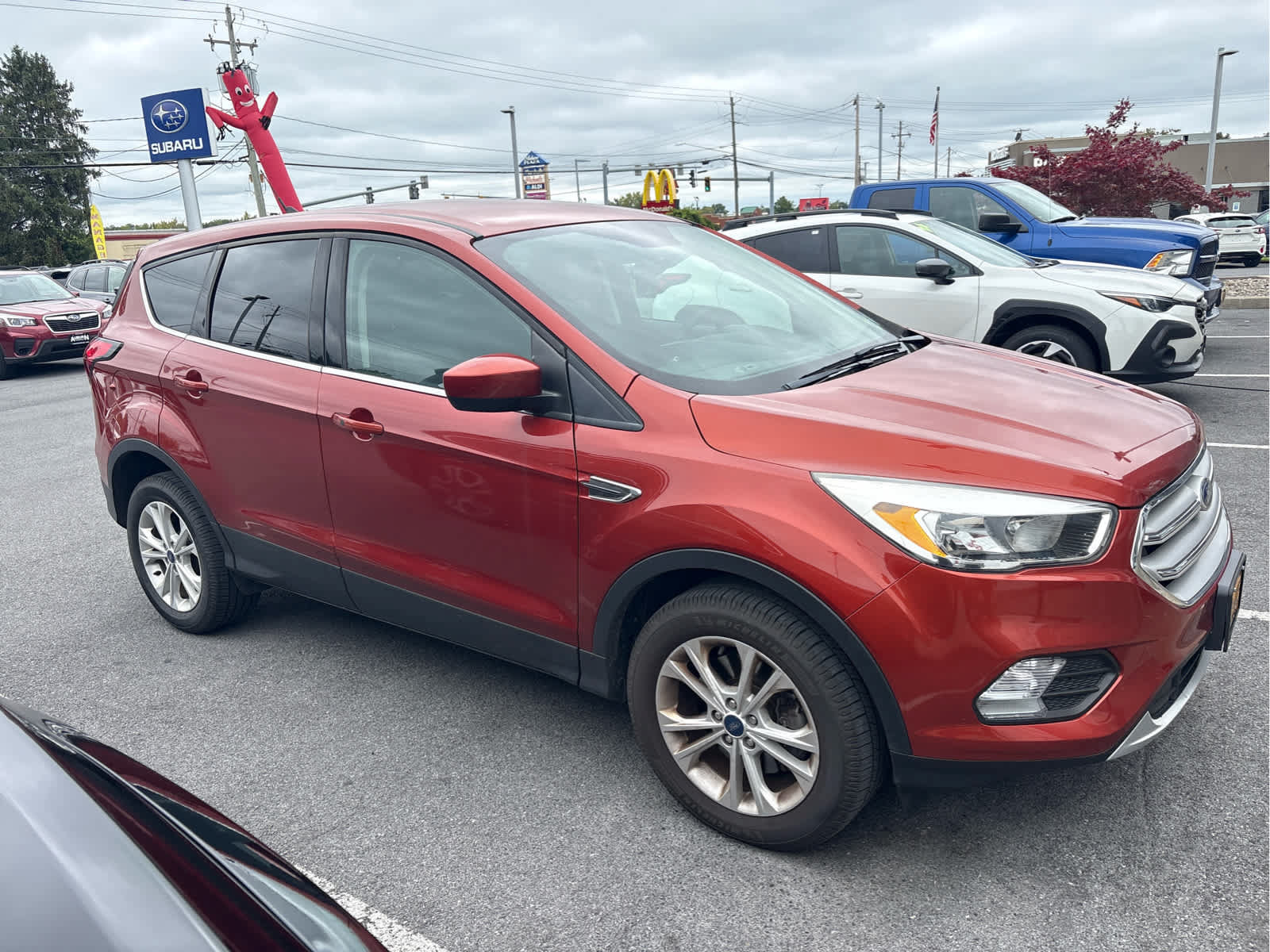 Used 2019 Ford Escape SE AWD/4WD image 2