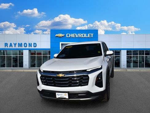 Certified 2025 Chevrolet Equinox LT FWD image 8