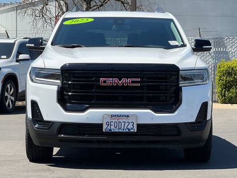 Used 2023 GMC Acadia SLE w/ Driver Convenience Package FWD image 9