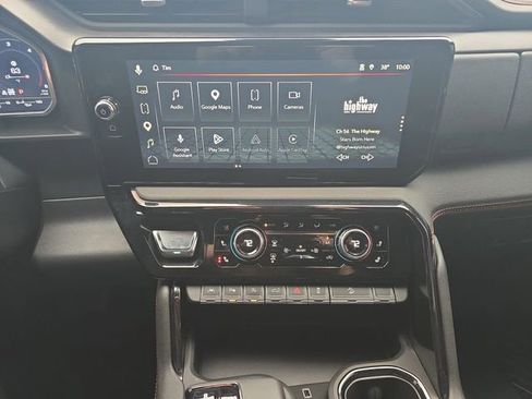 Used 2024 GMC Sierra 1500 AT4 w/ Technology Package image 23