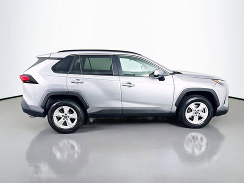 Used 2022 Toyota RAV4 XLE w/ Convenience Package image 4