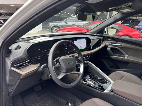 Certified 2025 Audi Q5 Premium Plus w/ Premium Plus AWD/4WD image 10