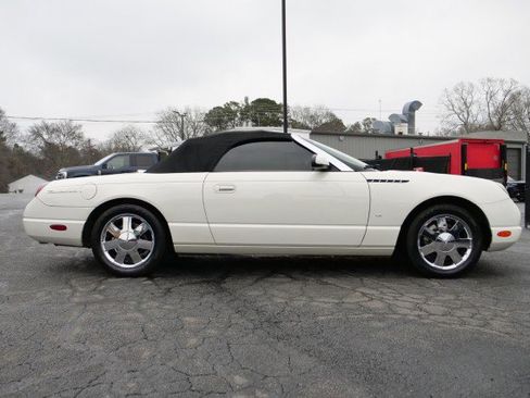 Used 2003 Ford Thunderbird image 45