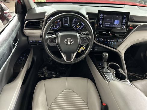Used 2022 Toyota Camry SE image 21