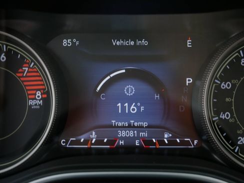 Used 2020 Jeep Cherokee Limited w/ Trailer Tow Group AWD/4WD image 29