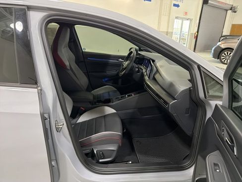 Certified 2022 Volkswagen GTI Autobahn FWD image 36