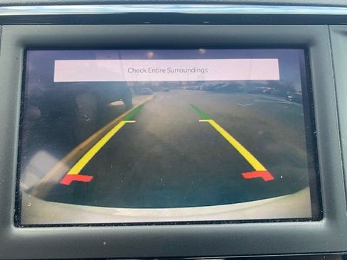 Used 2022 Chrysler Voyager LX image 21