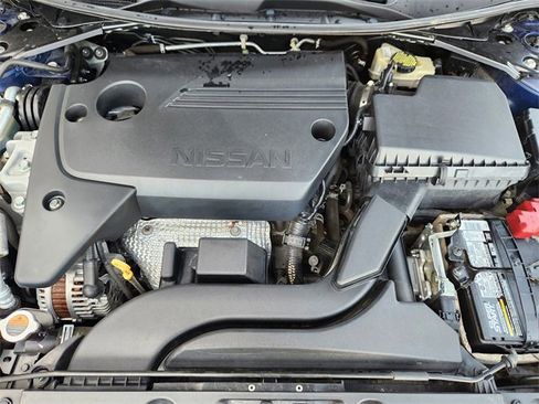 Used 2017 Nissan Altima 2.5 SR w/ LED Appearance Package image 22