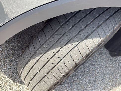 Used 2024 Volkswagen Tiguan S image 10