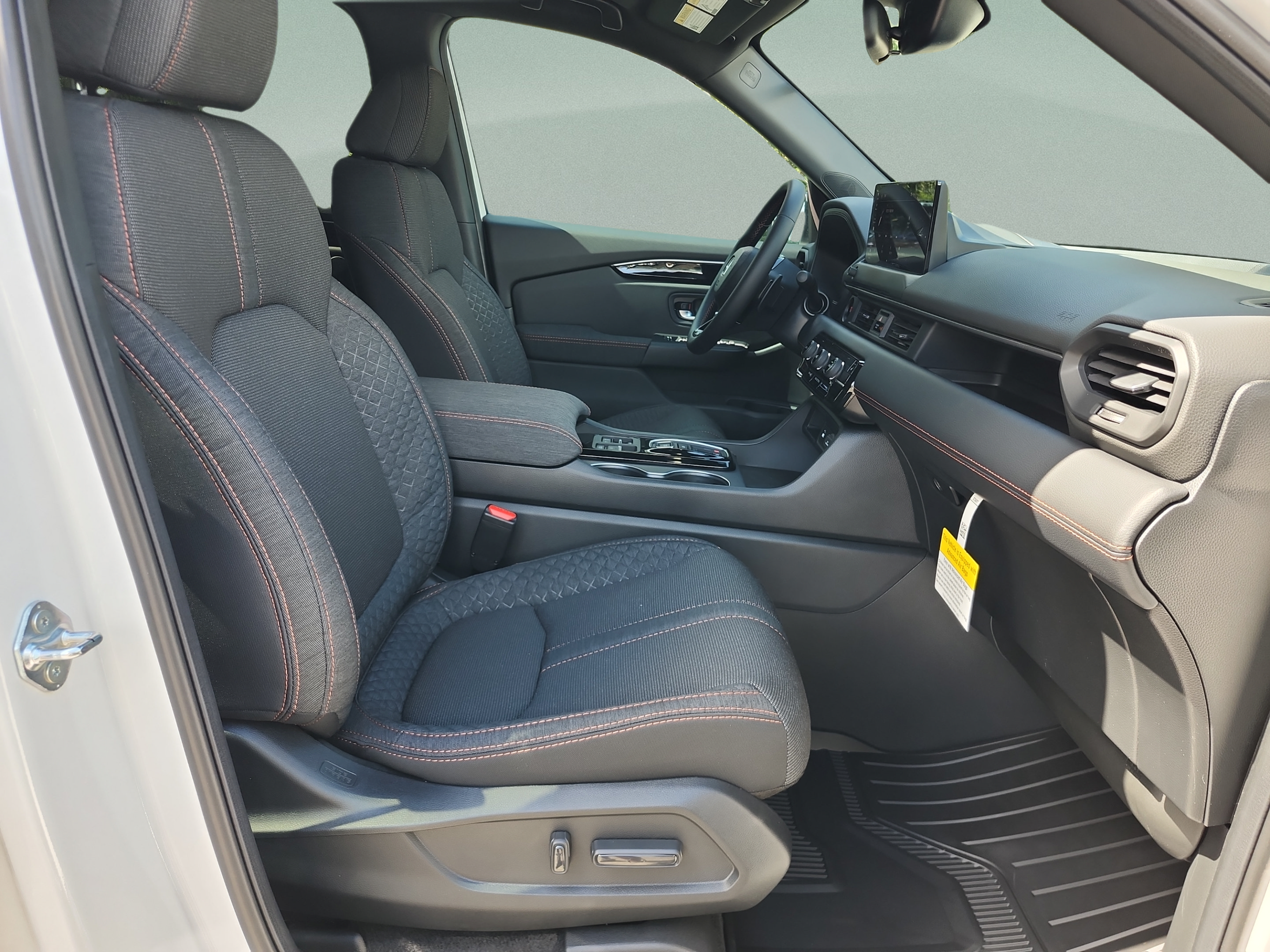 New 2026 Honda Pilot Sport image 21