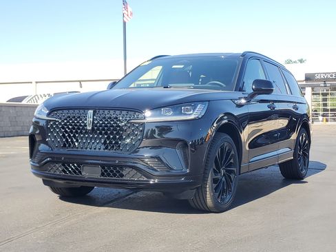 New 2026 Lincoln Aviator Reserve AWD/4WD image 2