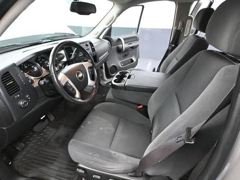 Used 2009 Chevrolet Silverado 1500 LT w/ Power Pack Plus AWD/4WD image 20