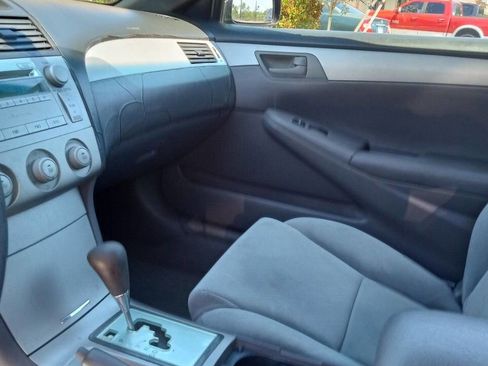 Used 2004 Toyota Solara SE image 5