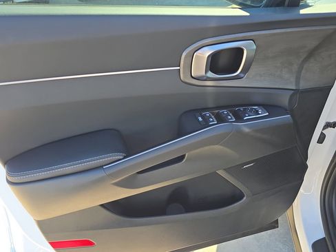 New 2026 Kia Sorento X-Line EX image 18
