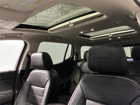 Used 2023 GMC Acadia Denali w/ Denali Technology Package image 31