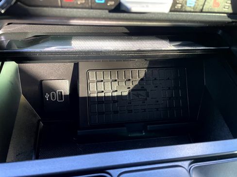 Used 2025 Ford F150 Lariat w/ Equipment Group 502A High image 21