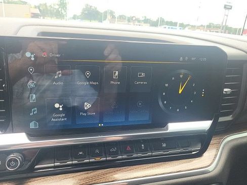 Used 2024 Chevrolet Silverado 1500 LT AWD/4WD image 33