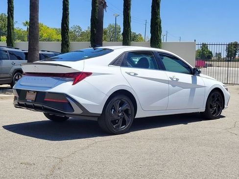 New 2026 Hyundai Elantra SEL Sport Premium FWD image 3