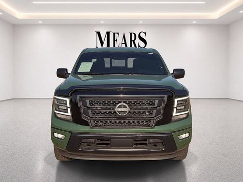 Used 2024 Nissan Titan SV w/ SV Bronze Edition Package RWD image 8