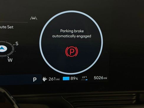 Used 2025 Hyundai Ioniq 5 SEL image 18