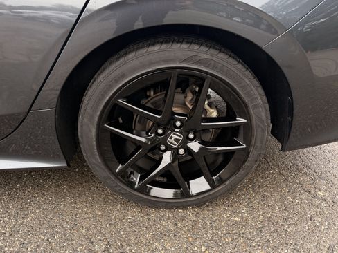 Certified 2025 Honda Civic Sport image 8