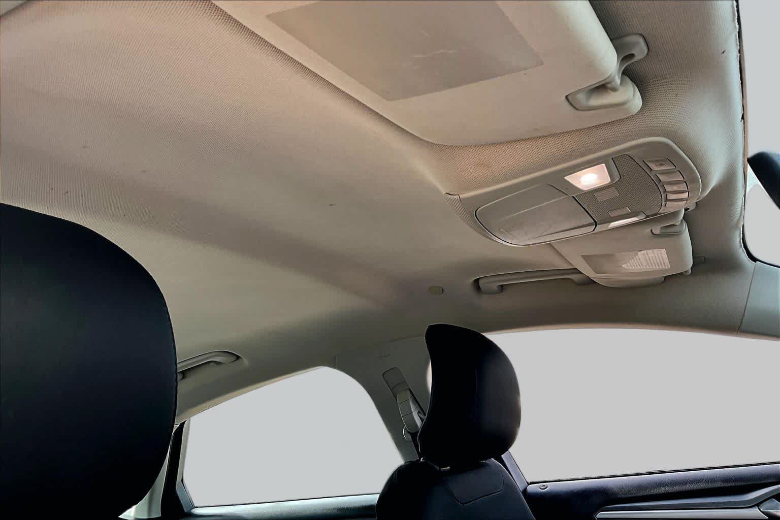 Used 2016 Ford Fusion SE FWD image 14