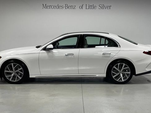 Used 2026 Mercedes-Benz E 350 4MATIC Sedan image 2