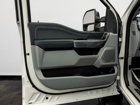 Used 2024 Ford F250 Limited w/ FX4 Off-Road Package AWD/4WD image 31