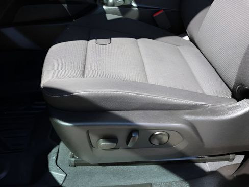 Used 2024 Chevrolet Colorado LT w/ LT Convenience Package II RWD image 14