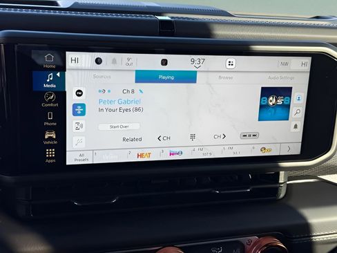 Certified 2024 Jeep Gladiator Mojave image 22